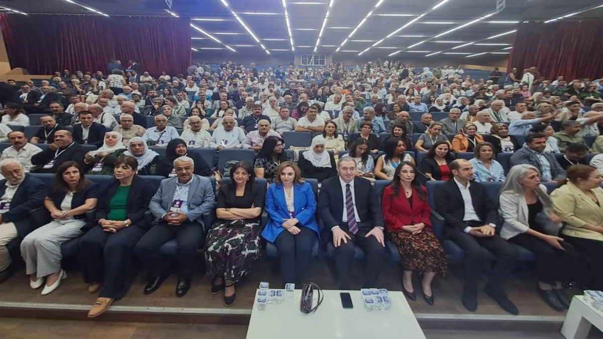DEM Parti’de Yeniden Kongre ve İsim Değişikliği Sinyali