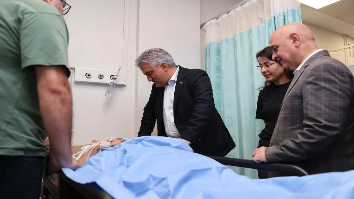 Şanlıurfalı Tarım İşçilerini Taşıyan Patpat TIR ile Çarpıştı! 4 Ölü, 9 Yaralı
