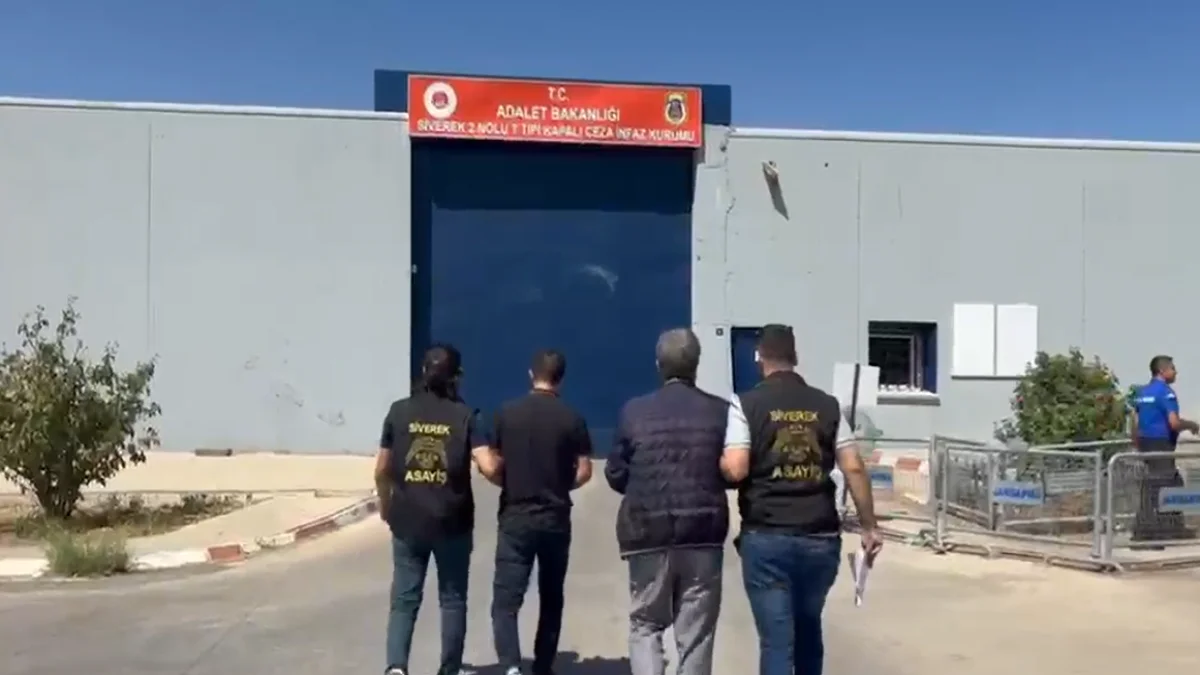 Siverek’te Şafak Operasyonu: 25’er Yıl Hapis Cezası Bulunan 2 Cinayet Zanlısı Yakalandı!