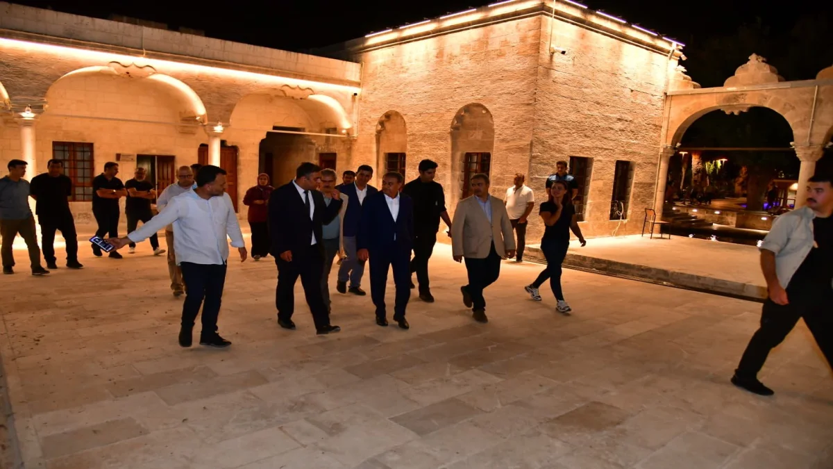 Vali Hasan Şıldak Gece Mesaisinde