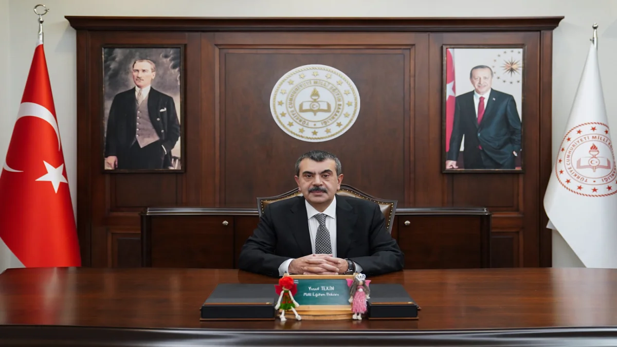 Eğitime Ara Verildi: Bakan Tekin’den Turgutlu’daki Saldırı Sonrası Açıklama