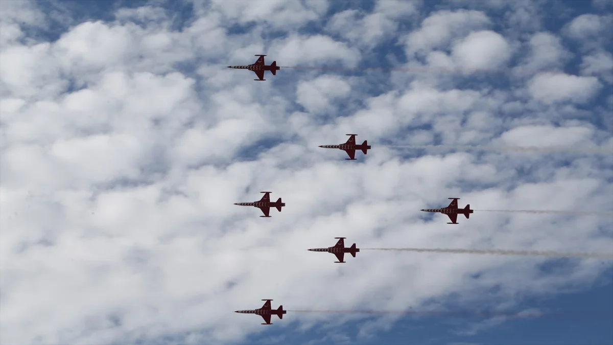 TEKNOFEST Güneydoğu'nda Türk Yıldızları nefes kesti