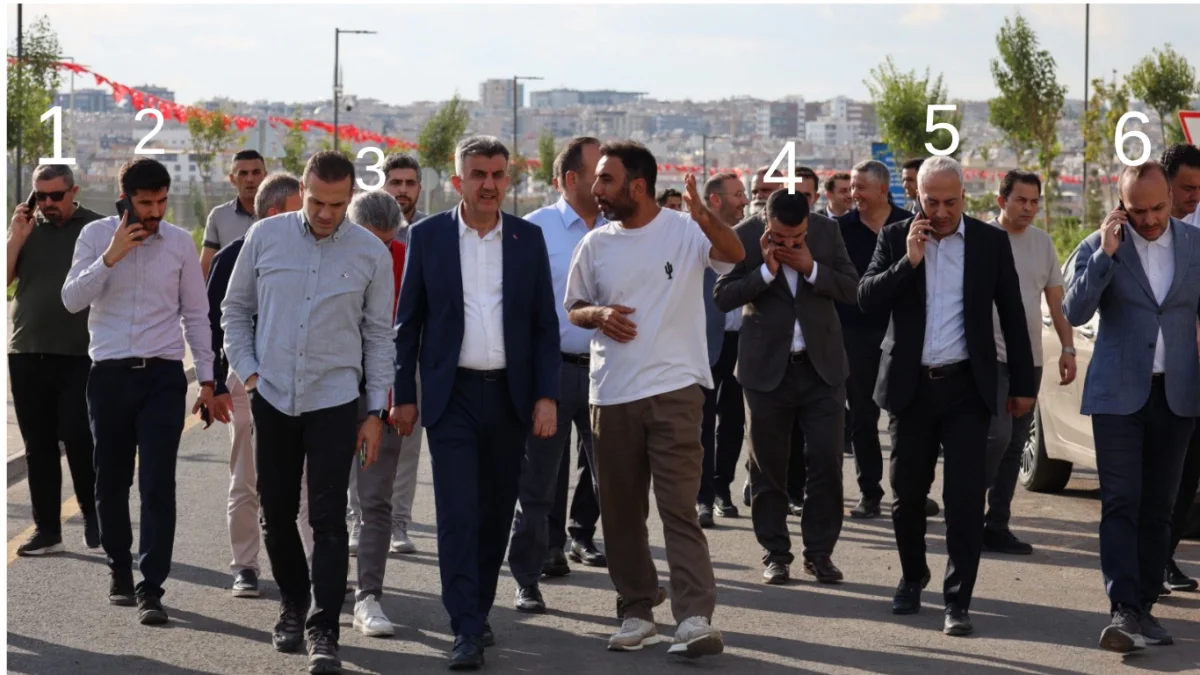 Şehir Hastanesi İncelemesinde Telefon Mesaisi Tepki Çekti