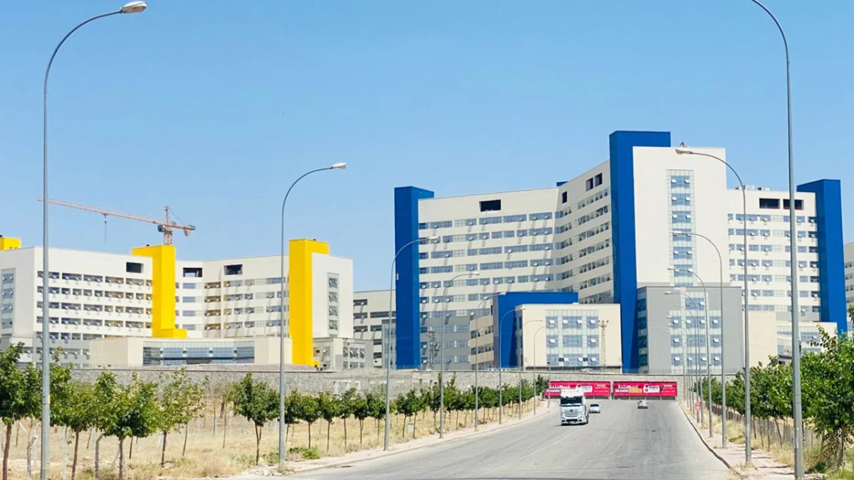 Şehir Hastanelerine 687 Personel Alınacak: KPSS Şartı Aranmıyor