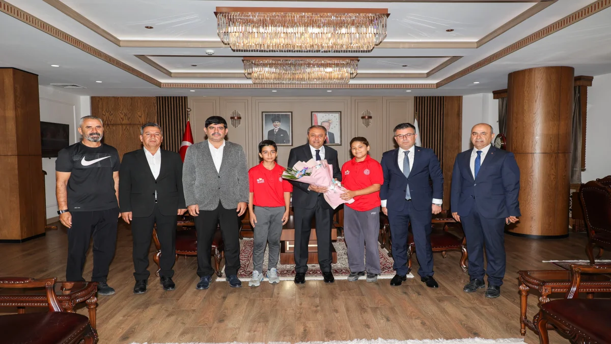 Amatör sporculardan Vali Şıldak’a anlamlı ziyaret