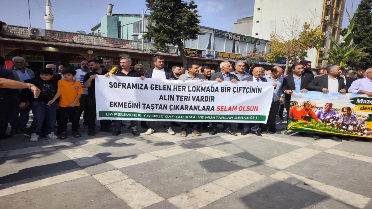 Suruç’ta Çiftçiler Yüksek Maliyetlere Karşı Traktörlerle Yürüdü