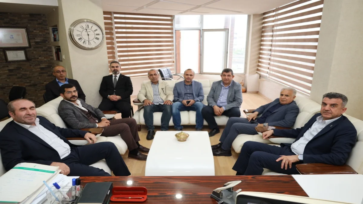 AK Parti Şanlıurfa İl Başkanı Günbeği’nden Yusuf Eğilmez’e Ziyaret