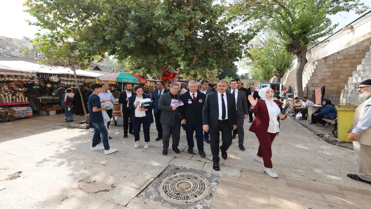 Vali Şıldak, Tarihi Hanlar Bölgesi’ndeki dönüşümü inceledi