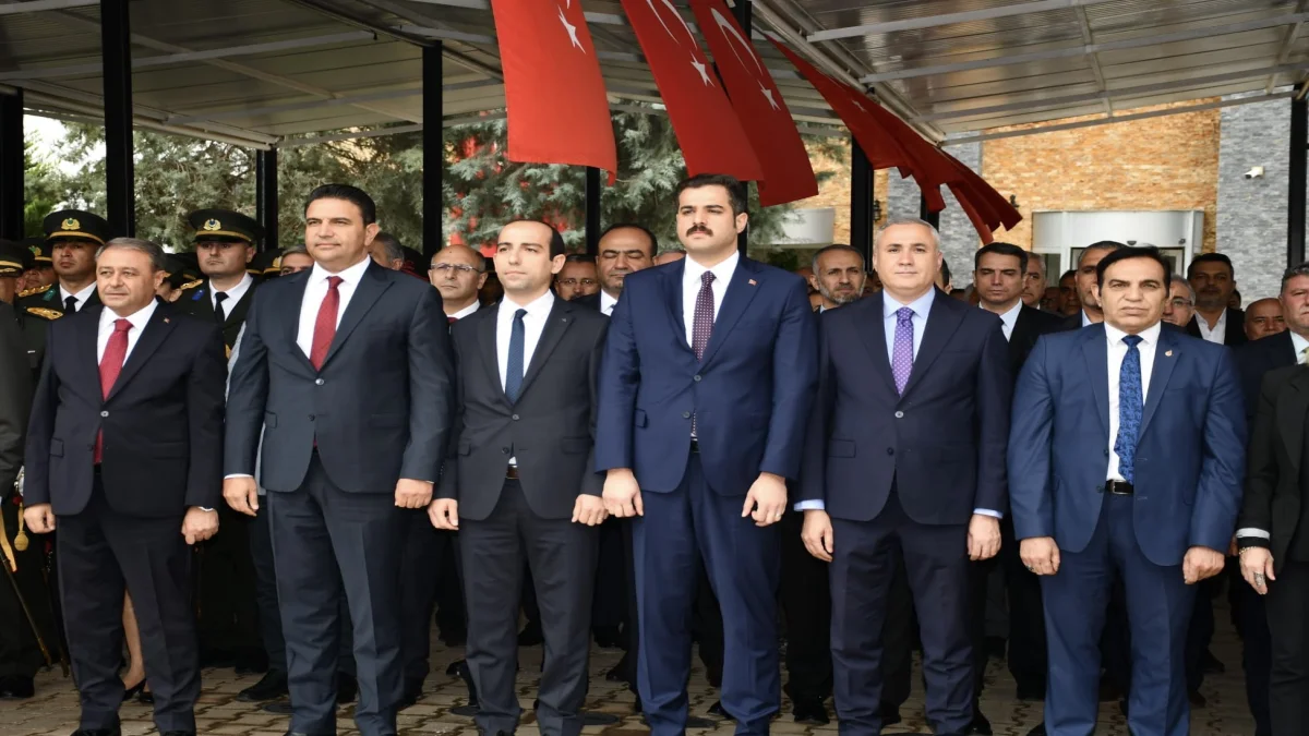Rektör Vekili Ahmet İlyas, 29 Ekim törenine katıldı