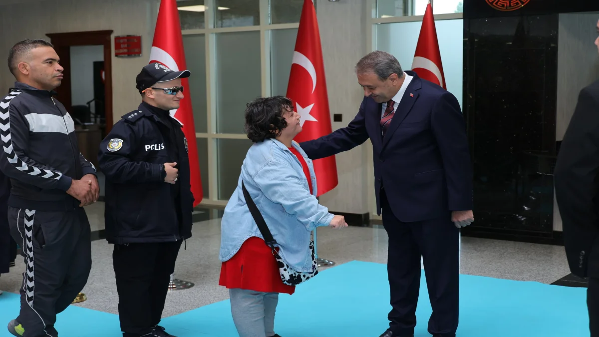 Vali Şıldak, Cumhuriyet Bayramı Tebriklerini Kabul Etti
