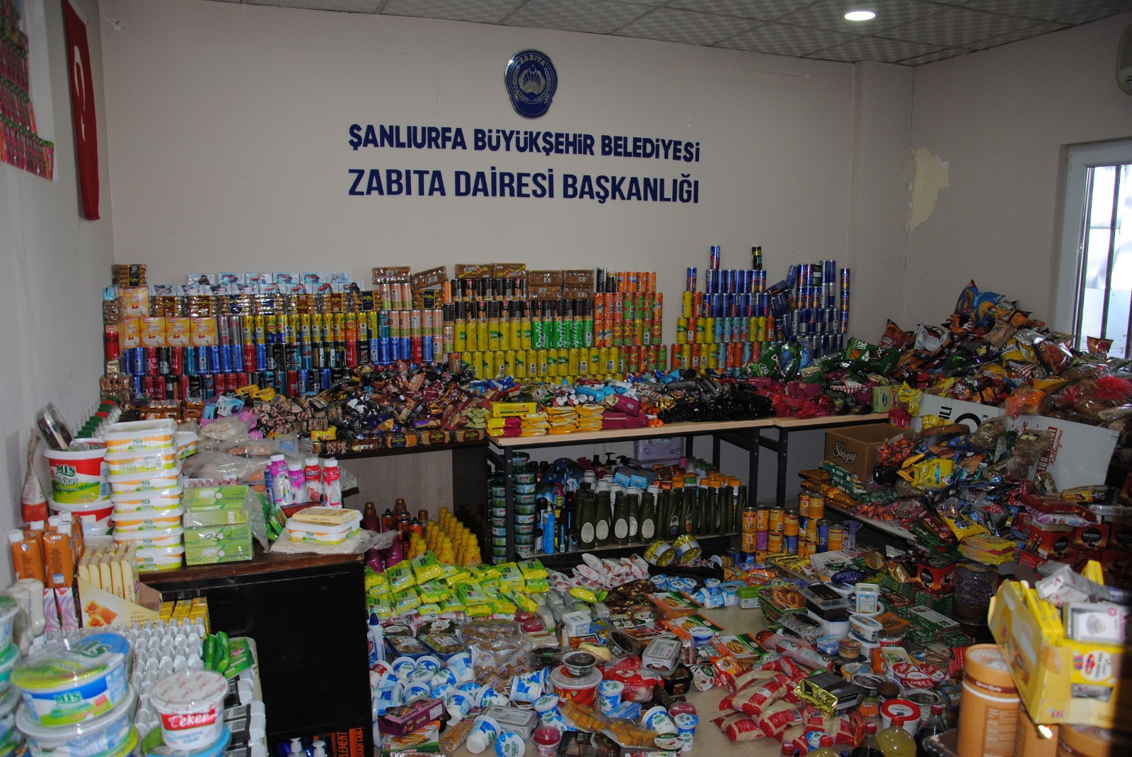 ŞANLIURFA’DA ZEHİR SAÇAN GIDALARA OPERASYON