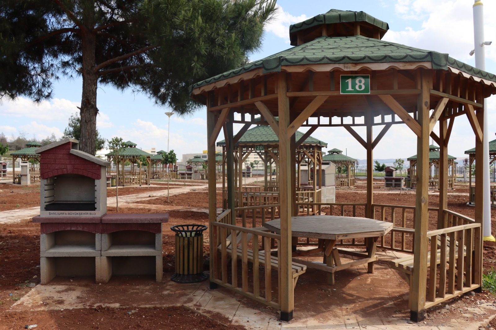MANGAL PARK SOSYAL TESİSİ HİZMETE AÇILDI