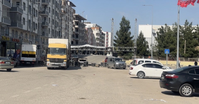 Ceylanpınar'da "Bayrak" Gerginliği: Bahar Konseri İptal Edildi