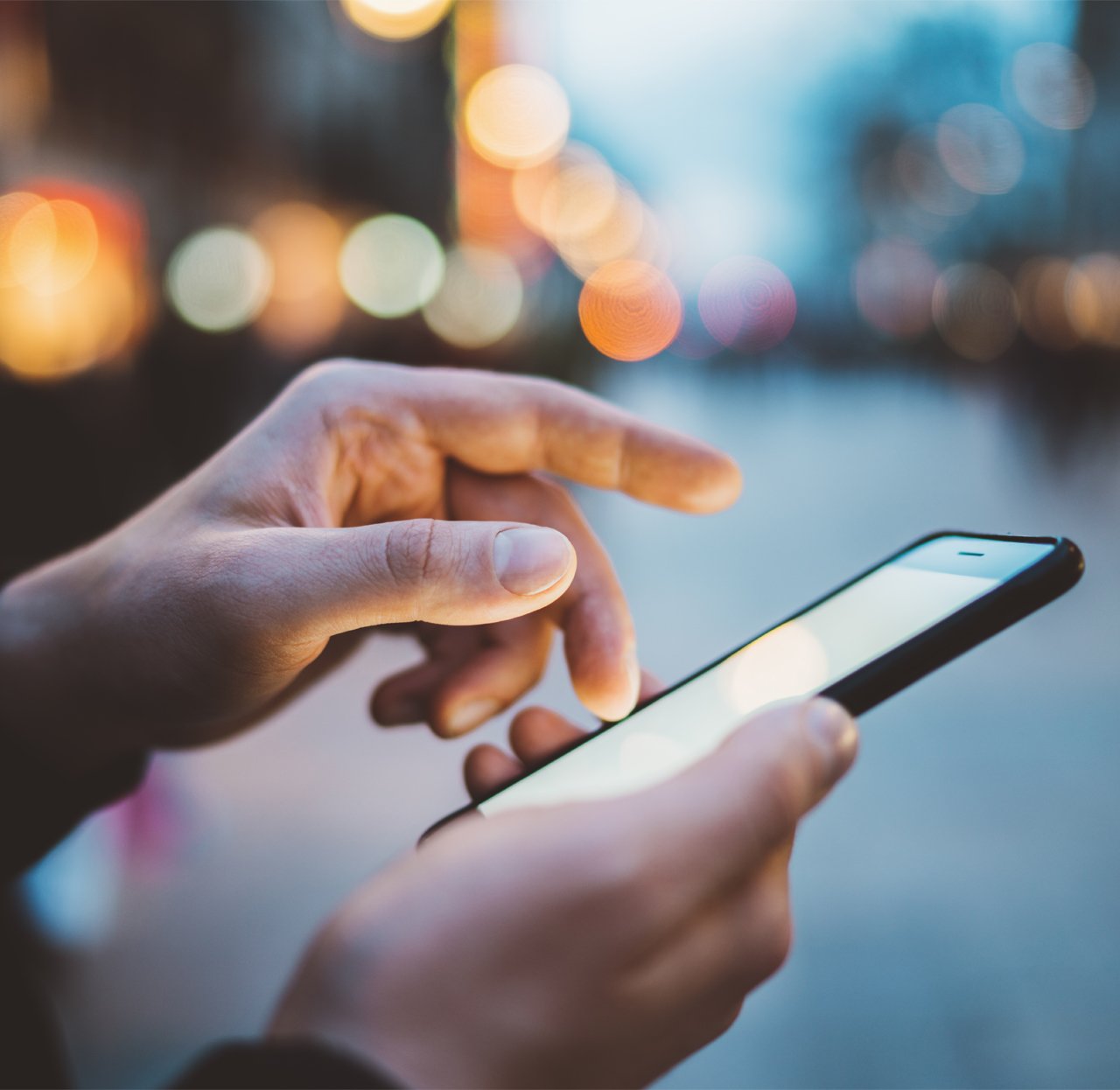 İNGİLTERE’DE MOBİL İLETİŞİMDE EZBER BOZAN TARİFE: 12,50 POUNDA SINIRSIZ İNTERNET VE ULUSLARARASI KULLANIM!