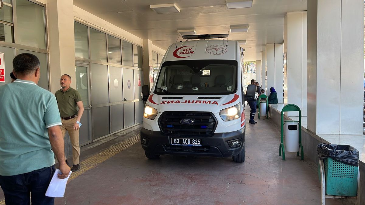 VİRANŞEHİR'DE ACILI ÖLÜM: TARLASINDAKİ TRAFODA AKIMA KAPILAN ÇİFTÇİ HAYATINI KAYBETTİ