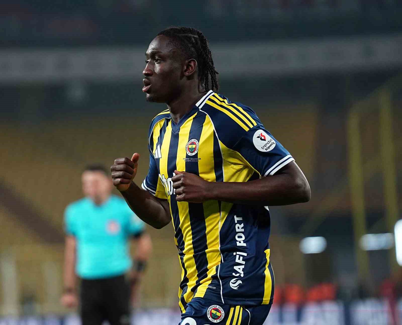 FENERBAHÇE'DE AZİZ YILDIRIM'IN ELEŞTİRDİĞİ SİDİKİ CHERİF İÇİN KARAR ANI! KALIYOR MU, GİDİYOR MU?