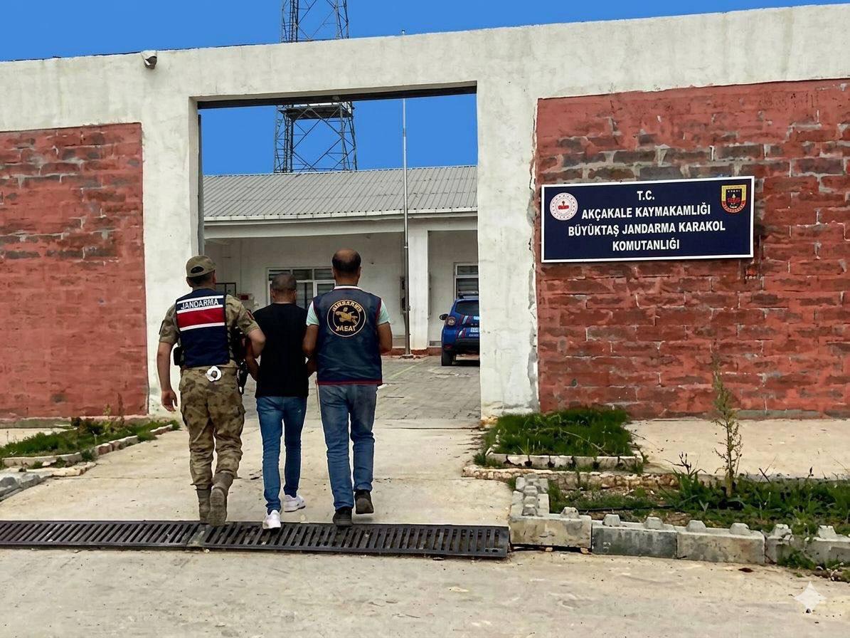 Akçakale'de Uyuşturucu Firarisine Jandarma Kıskacı: 8 Yıl Cezası Vardı