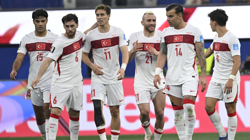 DÜNYA KUPASI’NDA MUHTEŞEM GERİ DÖNÜŞ: MİLLİLERİMİZ ABD’Yİ 3-2 MAĞLUP ETTİ!