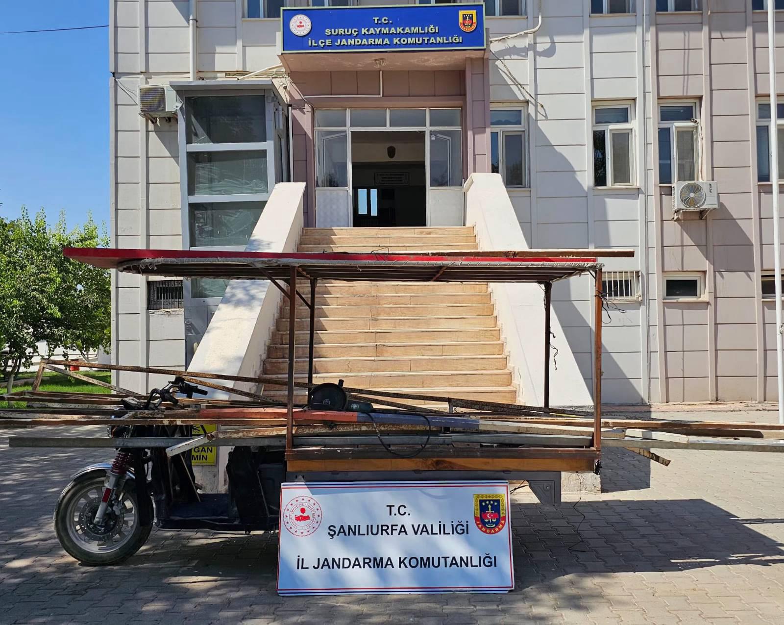Suruç'ta Çalınan Demir Profiller Bulundu: 4 Şüpheli Yakalandı