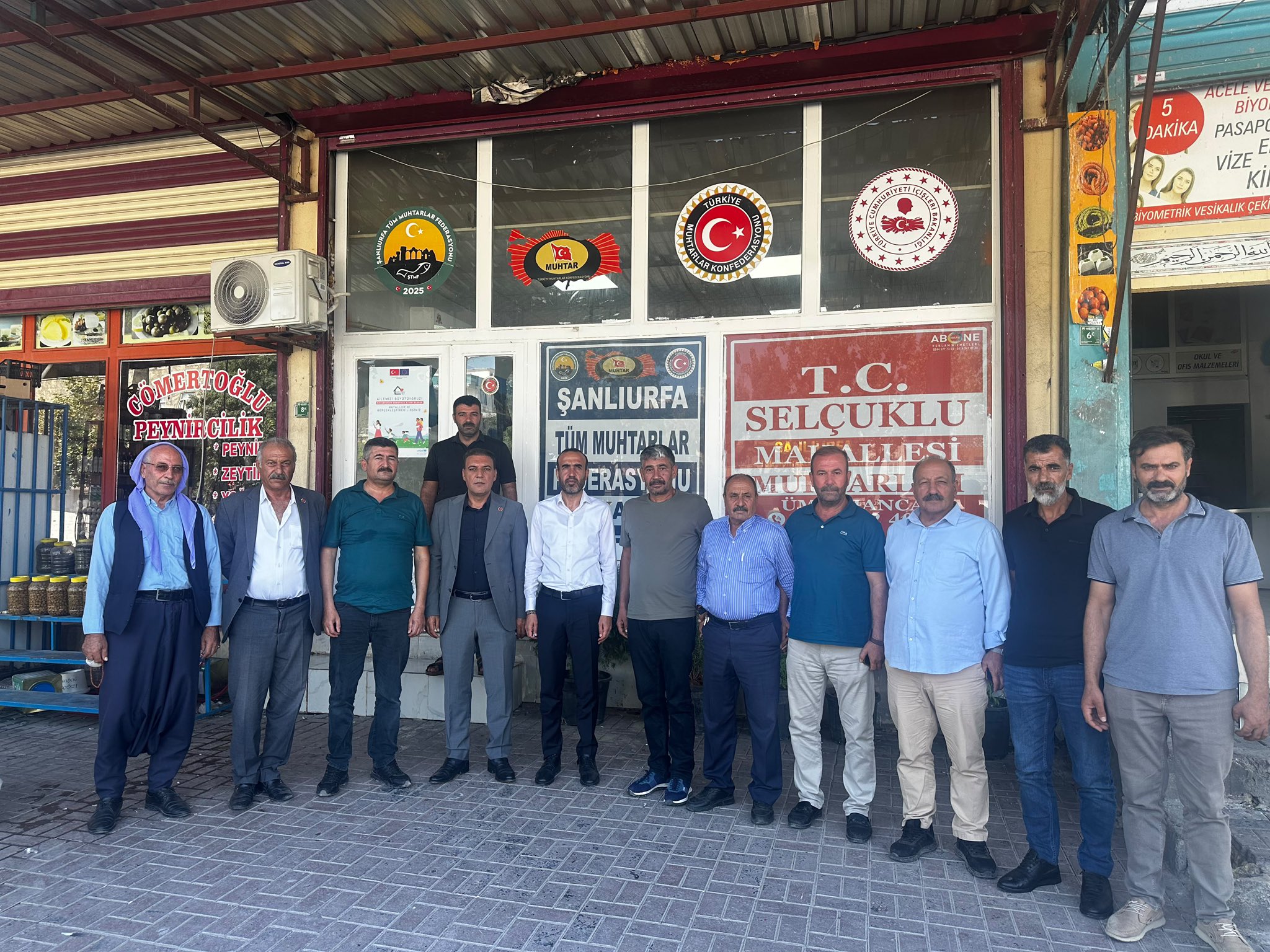 DEM Parti Şanlıurfa Milletvekili Ferit Şenyaşar’dan Eyyübiye’de Muhtar Buluşması