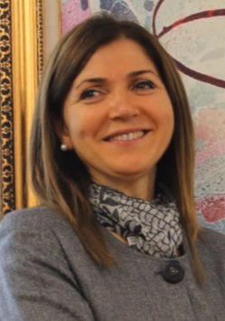 Zühal Topçu